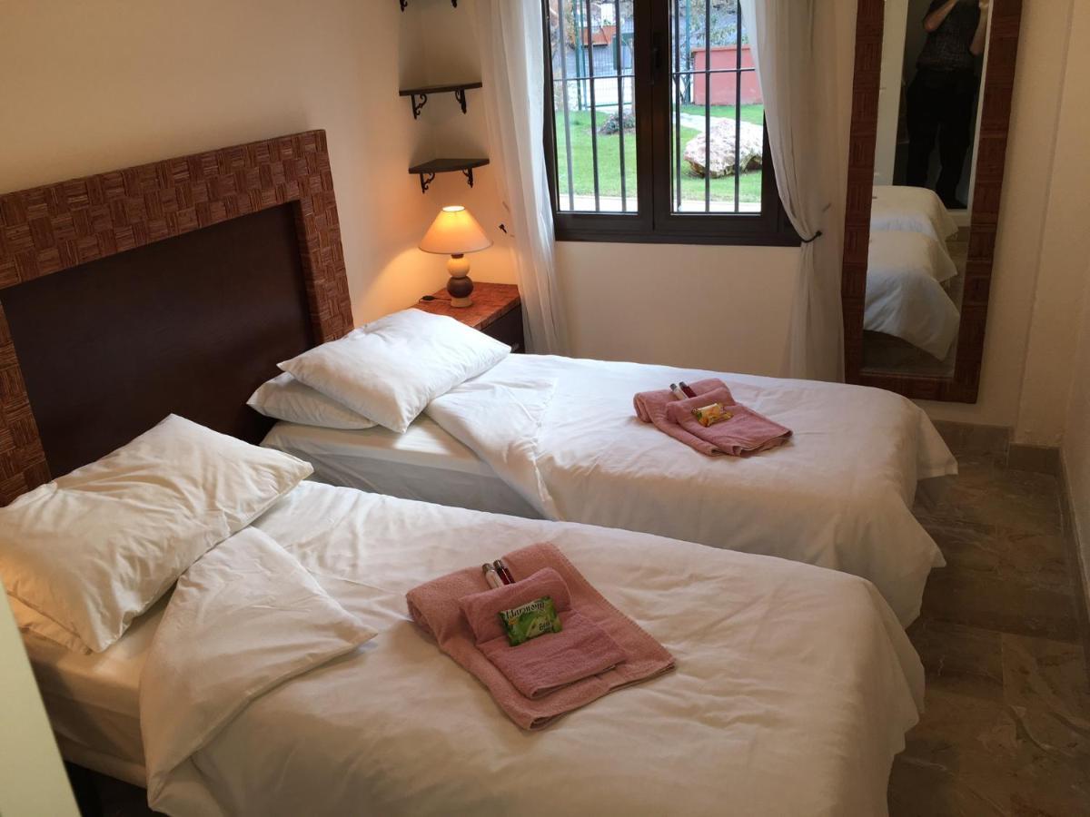 Luxury 2-Bedrooms & Bathrooms Estepona Apartment Dış mekan fotoğraf
